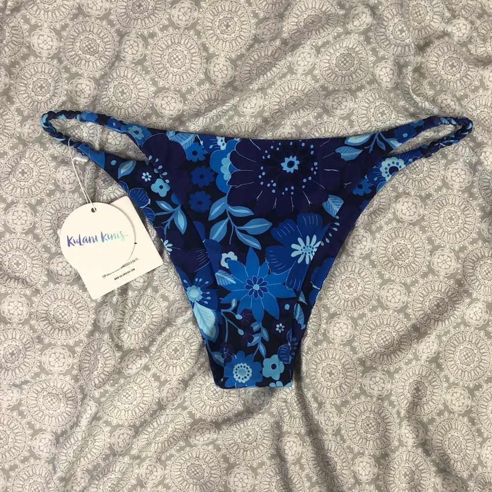 NWT Kulani kinis medium bottom
